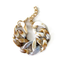 Load image into Gallery viewer, Tortoise Shell Acrylic Link Bracelet