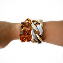 Load image into Gallery viewer, Tortoise Shell Acrylic Link Bracelet